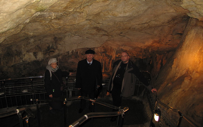 Коллеги из России, Польши и Украины в пещерах под Экзотическим Садом (Монако, 2007)